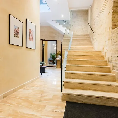 Apartment Luxurious With Jacuzzi In Casa Pilatos Seville
